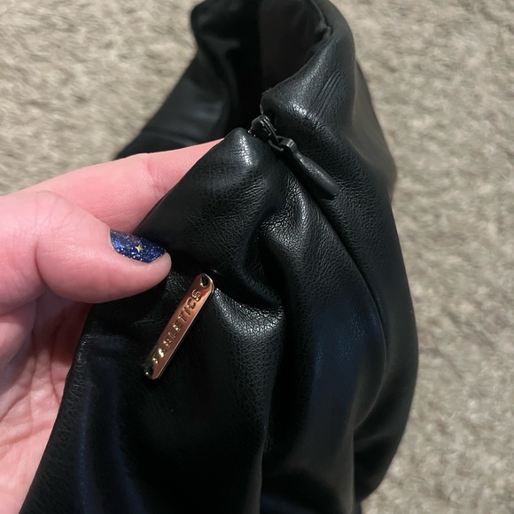 NWT Fabletics Women's High-Waisted Black Vegan Leather Leggings Size Large - Picture 6 of 9